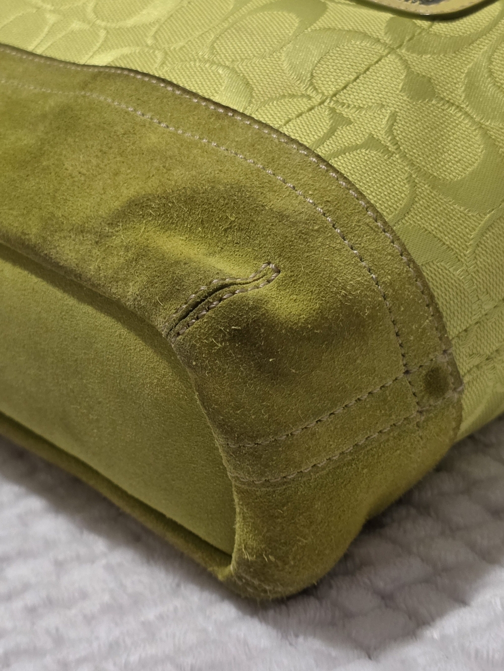 Coach Signature Jacquard Shoulder Bag in Chartreuse with Tassel - Picture 9 of 13